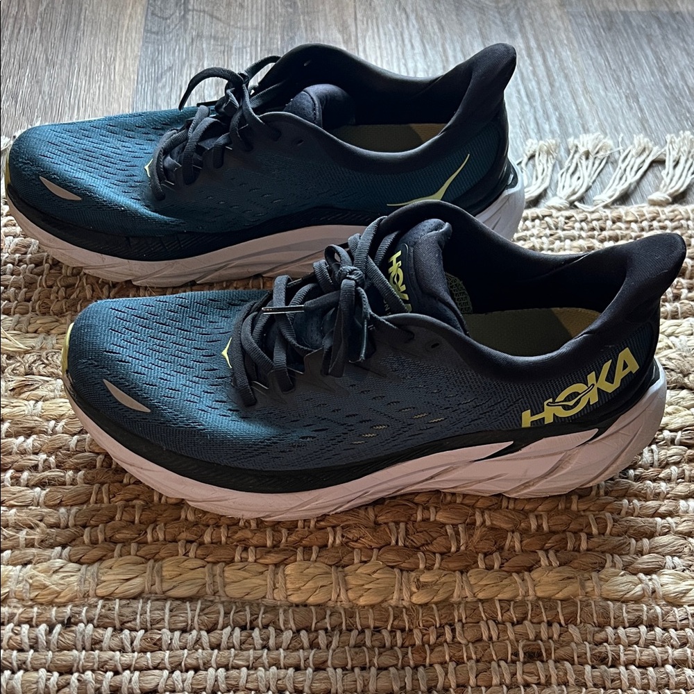 Men’s Hokas